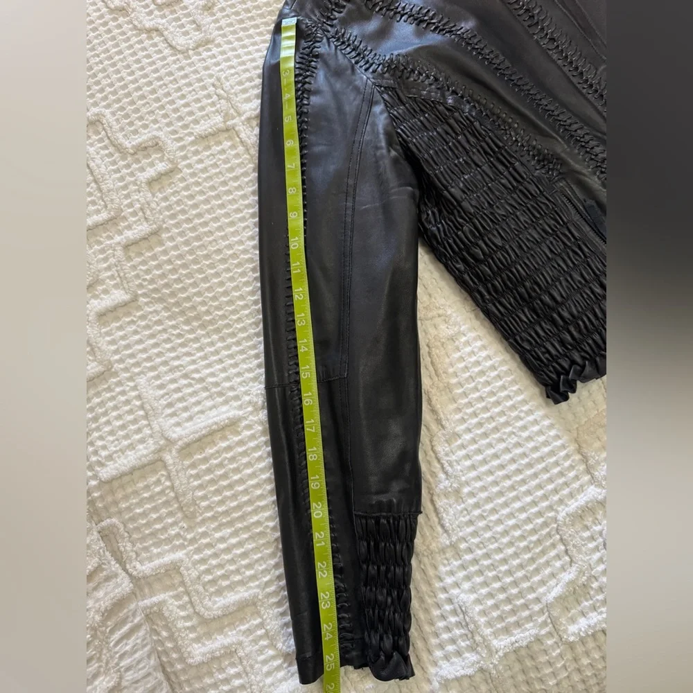 Double D Ranch AMAZING Leather coat.  Worn 2x.  Smoke free home.